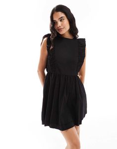 Kjole fra ASOS DESIGN Lille kjole, stor betydning Højhalset Style uden ærmer Flæsekanter Åben ryg med knap Regular fit Spring Floral Dress, High Neck Sleeveless, Long Black Dress, Satin Slip Dress, Maxi Dress Trend, Hoodies For Sale, Orange Dress, Adidas Samba, Tea Dress