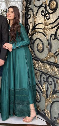 Long Fancy Shirts Pakistani Wedding, Long Shirt For Wedding Pakistani, Long Dress Stiching Designs, Semi Formal Pakistani Dresses, Couples Hands, Pakistani Attire, Asian Wedding Dress Pakistani, Desi Fits, Pakistani Formal Dresses