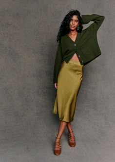 Sandy Skirt - Olive Green - Recycled polyester - Sézane Olive Green Outfit Aesthetic, Green Short Skirt Outfit, Olive Green Fall Outfits, Deep Green Outfit, Olive Green Skirt Outfit, Midi Rok Outfit, Green Skirt Outfit, Green Cardigan Outfit, Green Satin Skirt