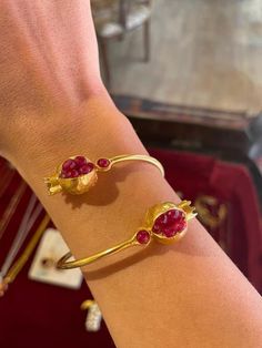 Handmade turkish braclet  Adjustabla braclet  Garnet stone Pomegranete  22K gold plated Handmade Ruby Bracelets As Gifts, Ruby Bracelets As A Gift, Garnet Bangle Jewelry Gift, Garnet Bangle Jewelry As Gift, Elegant Garnet Bracelets As Gift, Adjustable Gold Ruby Bracelets, Adjustable Ruby Bracelets Gift, Adjustable Ruby Gold Bracelets, Handmade Ruby Bangle Bracelet