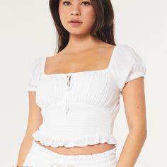 Nwot. Hollister White Smocked Waist On-Or-Off-Shoulder Top. Fitted Off-shoulder Smocked Casual Top, Fitted Off-shoulder Casual Smocked Top, Casual Off-shoulder Smocked Top, Fitted Smocked Top With Elastic Neckline For Summer, Casual Smocked Top With Square Neck And Smocked Back, Casual Smocked Top With Square Neck For Summer, Off-shoulder Tops With Smocked Bodice For Vacation, Summer Peasant Top With Smocked Back And Square Neck, Casual Smocked Top With Square Neck