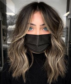 Root Shadowing, Shadow Root Hair, Ashy Highlights, Shadow Roots Hair, Carmel Highlights, Blonde Layered Hair, Short Dark Hair, Brunette Hair With Highlights, Color Highlights