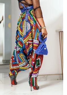 Parachute Pant, Clothes Fabric, Leg Exercises, African Inspired Clothing, Cute Modest Outfits, Harem Pants Women, Style Inspiration Fall, Loose Outfit, African Wear