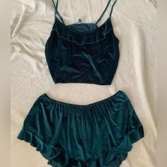 New With Tags! Green Polyester Velvet Lingerie Bedroom Set In Size 2x; Cropped Tank And Flutter Tap Shorts. Worn Only Once To Try On. Clean, Very Cute. Tank Has No Built-In Bra. Velvet Lingerie, Tap Shorts, Pajama Fashion, Green Velvet, Bedroom Set, Crop Tank, Try On, Lingerie Set, Women's Intimates