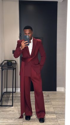 Boys Prom Dress, Masquerade Ball Mens Outfit, Men Fashion Influencer, Hollywood Semi Formal Outfit, Men’s Corset Outfit, Mens Wedding Outfit Ideas, All Red Men Outfit, Suit Blazers For Men, Harlem Nights Men Outfits