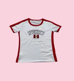 ✨90's/2000's vibes ❤️   ✨Peru crop top ✨y2k football/soccer tee ✨Cute bright coloured crop top ✨Perfect for summer ✨South America aesthetic 🇵🇪     ✨See sizing guide for measurements  ✨Feel free to message me with any questions 😊 Y2k Crew Neck Cropped T-shirt For Streetwear, White Y2k Crew Neck Crop Top, Y2k Style White Short Sleeve Crop Top, White Y2k Short Sleeve Crop Top, White Short Sleeve Y2k Crop Top, Y2k Graphic Print Cropped T-shirt, White 90s Graphic Print Cropped T-shirt, Y2k White Cropped T-shirt For Summer, 90s Style Short Sleeve Crop Top