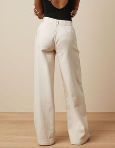 American Eagle Aesthetic, Dressy Pants Outfits, White Pants Winter, White Pants Outfit, High Waist Jeggings, Slacks For Women, Minimalist Capsule Wardrobe, Dressy Pants, Pants Cargo