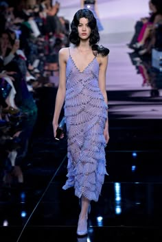 Giorgio Armani Aesthetic, Skirt Evening Outfit, High Fashion Gowns, Giorgio Armani Runway, Armani Prive Couture, High Fashion Clothes, Runway Fashion Dresses, Giorgio Armani Dress, 2016 Couture