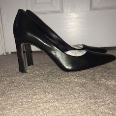 Brand New Never Worn. Vince Camuto Sariela Black Heel. Size 9.5 Medium. Black Low Heel Block Heels For Office, Office Court Shoes With 4-inch High Heel, Night Out Heels With Reinforced Heel, Medium Width, Medium Width Heels With Reinforced Heel For Night Out, Sleek Closed Toe Heels With Wrapped Heel, Black Block Heels With 4-inch Heel For Office, 4-inch High Heel Block Heels For Office, Black Closed Toe Block Heels For Office, Black Pointed Toe Block Heels With Reinforced Heel