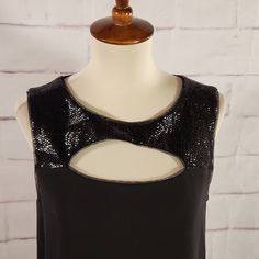 Stunning Sleeveless Blouse In Black. Good For Any Season. Wear Casually With Jeans Or Dress Up With A Nice Pair Of Slacks. In Excellent-New With Tags-Condition. (A46) Stretch Tank Blouse For Party, Elegant Asymmetrical Neckline Tank Top For Night Out, Black Tank Top With Asymmetrical Neckline For Parties, Asymmetrical Tank Top, Sleeveless Blouse, Tank Top, Dress Up, Womens Tops, Tank Tops