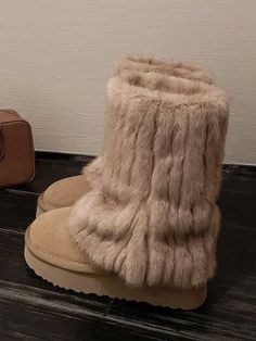 Lasaky - Stylish Womens Winter Boots with Round Toe, Faux Fur, and Leather Cuff Detail for Optimal Warmth and Comfort Cute Winter Boots For Women, Cute Winter Shoes, Cute Winter Boots, Womens Winter Boots, Cute Uggs, Pu Boots, Pretty Shoes Sneakers, Winter Shoes For Women, Girly Shoes