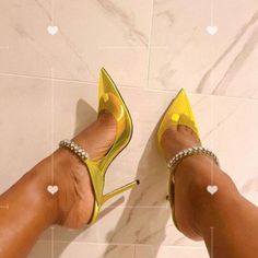 Arm Candies, Roman Sandals, Heels Stilettos, Wearing Style, High Heels Stilettos, Arm Candy, Cute Shoes, High Heel, High Heels