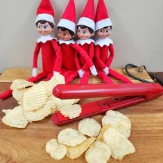 Elf On The Shelf Pet Ideas, Elf On The Shelf Idea, Funny Elf On The Shelf, Easy Elf On The Shelf, Elf On Shelf, Shelf Elf, Easy Elf, Elf Kit