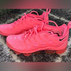 Hot Pink Nike Vapor Max Shoes. Great Condition. Since Purchased I Have Only Worn Them Once. And Opposed To Them Just Being In My Closet. I Rather Just Sell Them. Nike Vapor Max, Vapor Max, Nike Vapor, Pink Nike, Pink Nikes, Shoes Color, Nike Shoes, Nike Women, Hot Pink