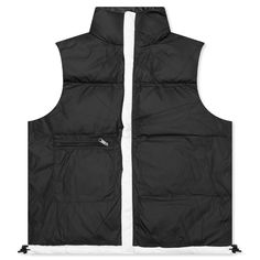 Stay warm with the 1996 Retro Nuptse Vest in 'White Dune'. This vest features 700 fill goose down, recycled nylon fabric, and a shiny ripstop for durability. It includes oversized logos, secure-zip hand pockets, and a stowable three-piece hood. The relaxed fit, internal drawcord, and water-repellent finish make it both functional and stylish. Conveniently stows in the right hand pocket. 700 Fill Goose Down Offers Warmth Yet Remains Extremely Compressible Embroidered Logo On Left Chest And Back-R Stussy Clothing, Nuptse Vest, The North Face 1996 Retro Nuptse, The North Face 1996, Button Outfit, Summer Fragrance, Polo Sweatshirt, 1017 Alyx 9sm, Easy Rider