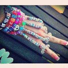 Plur bracelet #i love this!!!!!!! Rave Candy, Rave Bracelets, Candy Ideas, Rave Edm, Rave Babe, Kandi Kid, Kandi Ideas, Edc Outfits