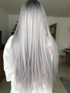 Silver Blonde Hair With Shadow Root, Silver Grey Hair With Shadow Root, Gray White Hair Color, White And Grey Hair Color, Long Silver White Hair, Silver Shadow Root, Gray Hair Shadow Root, Gray To White Hair, Platinum Hair Color Silver Grey