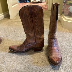 Frye Cowboy Boots Size 7.5 Frye Cowboy Boots, Frye Shoes, Shoes Heels Boots, Cowboy Boots, Shoes Women Heels, Heeled Boots, Cowboy, Shoes Heels, Size 7