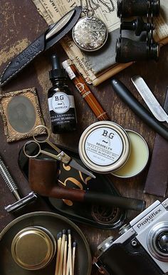 Men’s essentials by Brooklyn Grooming -Beard Oil -Classic Beard Balm -Beard Comb #barber #barbershop #scissors #blade#haircut #beard #hairdresser #chair#barbershopchair #razor #mustaches Bart Styles, Perfect Beard, Beard Combs, Beard Gang, Hair Tonic, Corte De Cabelo Masculino, Beard Balm