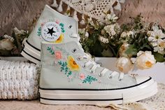 ✍Dear guests, Welcome to my store and choose private custom-made embroidery shoes. Please note that our shoes are US women's sizes. If you have any custom needs, I will embroider a shoe for you according to the pictures, ideas and words you send. At the same time I can also accept the urgent production. I can deliver the shoes to the express company within a week. I only need you to pay some urgent fees. You can receive the goods within the time you need. . If I can't make it for you I'll handle Embroidered Sneakers For Spring, Embroidered Closed Toe Sneakers For Spring, Spring Embroidered Sneakers, Vintage Sneakers With Embroidered Logo For Spring, Small Flower Embroidery, Converse 1970s, Cute Converse Shoes, Converse Brown, Chuck Taylor Converse