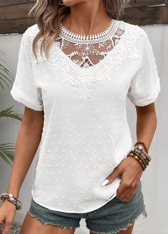 White Non-stretch Lace Trim Top, White Short Sleeve Blouse With Lace Patchwork, Non-stretch Short Sleeve Tops With Buttons, White Lace Patchwork Short Sleeve Blouse, Casual Short Sleeve Tops With Lace Patchwork, Stylish Tops For Women, Tops Trendy, Trendy Tops For Women, Trendy Fashion Tops