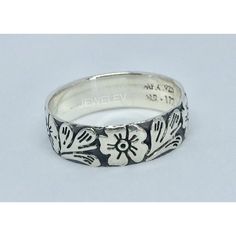 Bangle style ring with vintage flowers, Sterling silver 925. Ring Exchange, Purchase Receipt, Flower Band, Bangles Style, Cute Jewelry, Vintage Flowers, Band Ring, Silver 925, Band Rings