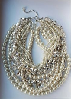 Trending Necklace, Jewelry For Bride, Chunky Pearl Necklace, Wedding Jewelry For Bride, The Bling Ring, Chunky Pearls, Pearl Necklace Wedding, Trending Necklaces, Mother Of Bride