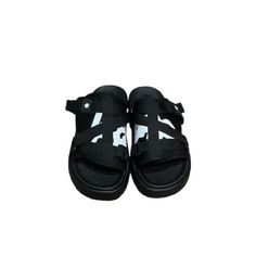 Brand New Black Rubber Sole Sneakers For Summer, Black Sneakers With Rubber Sole For Summer, Black Urban Sneakers For Summer, Black Sandals For Summer Streetwear, Modern Sandals For Spring Streetwear, Casual Summer Sandals For Streetwear, Casual Summer Streetwear Sandals, Casual Black Sandals With Rubber Sole, Flat Sandals For Spring Streetwear