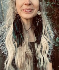 Green Feather Earring Black Feather Earring Boho Feather | Etsy Finland Black Feathered Jewelry For Festivals, Bohemian Black Feather Earrings, Adjustable Black Feather Jewelry, Native Earrings, Green Feather, Earrings Feather, Boho Feathers, Dreadlock Hairstyles, Black Feathers