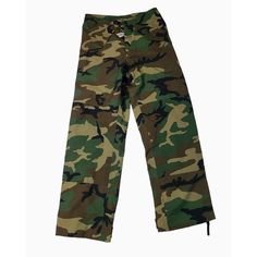 Gore-Tex Camo Pants Cold/Wet Weather Men's Small Long Woodland Zip Out Hem Adjustable Waist Pull Cord Pass Through Pockets Reinforced Knee And Seat Zip Out Hem Wind And Water Proof 100% Nylon New With Tags Retail $140 Camo Camouflage Outdoor Hunting Fishing Fast Shipping Same Or Next Day! Stored In Smoke-Free Environment Outdoor Combat Wide Leg Bottoms, Combat Style Wide Leg Outdoor Bottoms, Military Style Wide Leg Bottoms For Outdoor, Outdoor Military Trousers, Military Style Outdoor Trousers, Military Style Outdoor Long Pants, Military Style Long Outdoor Pants, Military Style Long Pants For Outdoor, Green Combat Long Pants