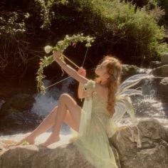 Love Fairy Aesthetic, Queen Of Nature Aesthetic, Fairy Core Photography, Dreamy Princess Aesthetic, Magical Fairy Aesthetic, Fairy Studio Photoshoot, Garden Fairy Photoshoot, Jaylynn Core Aesthetic, Fairy Core Photoshoot