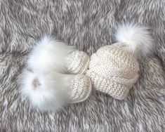 Baby Winter Clothes, Neutral Clothes, Preemie Clothes, Beige Baby, Gender Neutral Clothes, Winter Baby Clothes, Neutral Baby Clothes, Crochet Booties, Faux Fur Pom Pom