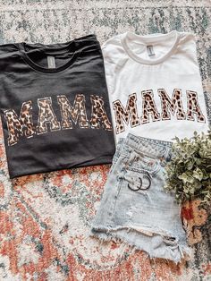 Leopard Mama tee! Black or white short sleeve🖤 Leopard Print T-shirt With Letter Print And Crew Neck, Trendy Cotton T-shirt In Leopard Print, Casual Leopard Print Crew Neck T-shirt, Casual Cotton T-shirt In Leopard Print, Casual Short Sleeve Leopard Print Top, Leopard Print Tops With Relaxed Fit And Short Sleeve, Casual Leopard Print T-shirt With Relaxed Fit, Leopard Print Relaxed Fit T-shirt With Crew Neck, Relaxed Fit Leopard Print Tops With Short Sleeves