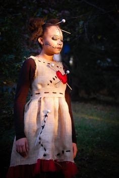 DIY Voodoo Doll Costume Makeup Voodoo Doll Halloween Costume Diy, Make Voodoo Doll, Voodoo Doll Costume Makeup, Voodoo Doll Costume Diy, Vodoo Costumes Diy, Doll Costume Makeup, Diy Voodoo Doll Costume