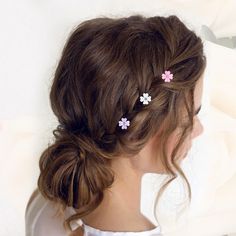 Item Function: 1. Practical and beautiful small flower hair clip hair accessories, that not only can be matched with different clothing, and dating hairstyles, but also meet the matching needs of different festivals. Beautiful hair accessories for women, helping you easily create a simple yet special hairstyle. 2. The rhinestone mini flower hair clip, inlaid with shiny faux crystals in the middle of the flower hairpin, full of luster under the light. It not only has a beautiful appearance, but a Mini Flower Hair Clips, Special Hairstyles, Nice Hairstyles, Flower Hairpin, Beautiful Hair Accessories, Floral Hair Clip, Flower Hair Pin, Clip Hair, Flower Clip