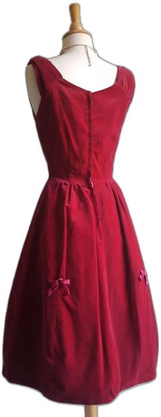 Red Vintage Dress For Vintage Events, Velvet Vintage Dress For Vintage Events, Vintage Burgundy Dress For Evening, Vintage Burgundy Party Dress, Burgundy Vintage Evening Dress, Vintage Burgundy Evening Dress, 1950s Style Red Party Dress, Vintage Velvet Cocktail Dress, 40s Red Dress