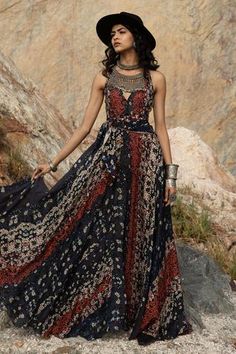 Shop for Bhanuni By Jyoti Black Viscose Printed Gown for Women Online at Aza Fashions V Neck Gown, Gown For Women, Printed Gowns, Scarf Necklace, Black Ombre, Maxi Gown, Owl Wall, Prom Looks, Dress Up Outfits