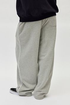 Wide leg jogger pants by iets frans… Features a relaxed fit with contrast ribbing and logo text. Easy wear with a stretch elastic waistband. Urban Outfitters exclusive. Features iets frans... Harri baggy fit jogger Wide leg joggers from iets frans… Relaxed fit Contrast ribbing Logo accents Elastic waistband UO exclusive Content + Care 100% Cotton Machine wash Imported Size + Fit Model in Black is 5’9" and wearing size Small Measurements taken from size Small Rise: 13" Inseam: 30" Leg opening: 15 Wide Leg Joggers, Graphic Tee Dress, Fitted Joggers, Logo Text, Baggy Fits, Tee Dress, Mens Bottom, Easy Wear, Jogger Pants