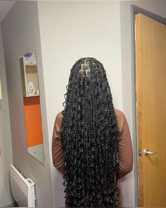 Boho Senagalese Twists, Small Boho Island Twist With Curls, Sengelese Twist Boho, Island Twist Braids, Boho Island Twist, Island Twist Hairstyle, Long Twist Braids, Island Twist, Big Box Braids Hairstyles