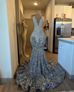 Prom Dress Women, High Split Prom Dress, Mascarade Prom Outfit Dresses, Mermaid Trumpet Prom Dress, Once Upon A Time Prom Theme Dress, Rhinestone Corset Prom Dress, All Diamond Prom Dress, Rhienstone Dress, Flashy Prom Dresses