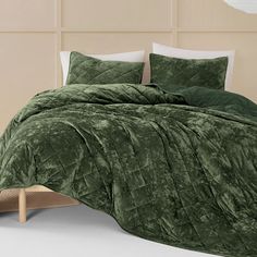 Wonderful Bedding Diamond Quilting Luxury Crushed Velvet 3-Pieces Quilt Set-Avocado Green-Full/Queen- Velvet Comforter, Flannel Quilts, Quilt Comforter, Velvet Quilt, Summer Quilts, Lightweight Quilt, Bedding Stores, Lightweight Comforter, Quilt Set