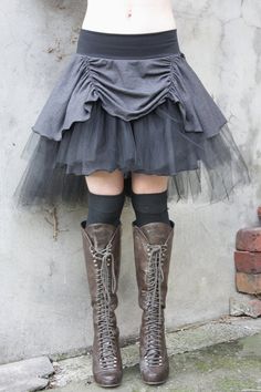 Steampunk skirt. Love the boots. Steampunk Outfits, Steampunk Skirt, Estilo Rock, Steampunk Wedding