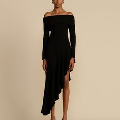 Get ready to turn heads with our Off-shoulder Irregular Ruffled Slim Long Dress! This dress features an off-shoulder design and an irregular ruffled hemline, creating a slim and feminine silhouette. Perfect for any occasion, this dress will make you feel like a fashion icon. Arcina Ori, Long Sleeve Maxi Dresses, Slim Long Dress, Ruffle Long Dress, Bella Dress, Asymmetrical Skirt, 80 Dress, Long Sleeve Maxi, Y2k Fashion