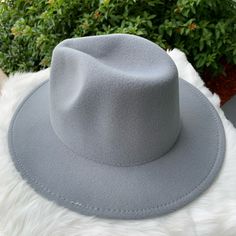 Gray/White Fashionable Ombr Wide Brim Hat. Classic Gray Hats For Spring, Classic Gray Hat For Spring, Classic Gray Spring Hat, Casual Gray Sun Hat With Curved Brim, Gray Beach Hat For Spring, Casual Gray Brimmed Sun Hat, Gray Flat Brim Hat For Summer, Gray Fedora With Curved Brim For Summer, Gray Short Brim Fedora For Spring