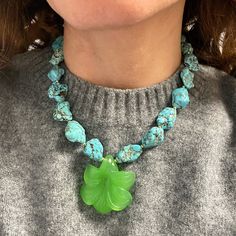 "Summer bloom" necklace this is a chunky statement necklace made of large howlite stones in turquoise colour tone .  necklace is decorated with a bright green flower pendant made of glass .  one size adjustable length Turquoise Colour, Colorful Necklace, Necklace Colorful, Chunky Statement Necklace, Howlite Stone, Color Necklace, Necklace Green, Flower Pendant Necklace, Green Flower