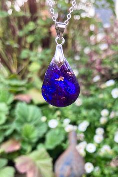 .  Rich shades of purple In this pendant necklace with shimmery accents Resin Jewellery, Teardrop Pendant, Shades Of Purple, Resin Jewelry, Pendant Necklaces, Favorite Jewelry, Necklace Etsy, Christmas Bulbs, Jewelry Necklace Pendant