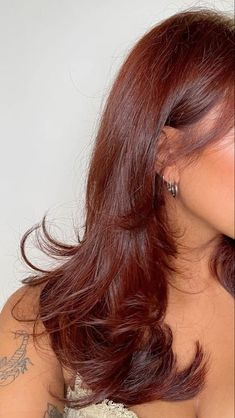 Rambut Brunette, Red Hair Inspo, Wine Hair, Ginger Hair Color, Cute Hairstyle, Hair Color Auburn, Fesyen Rambut, Auburn Hair, Hair Inspiration Color