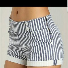 Size Zipper Closure Nwt Free People Shorts. Size 26 . Blue And White Striped With White Buttons Affordable Patriotic Cotton Shorts, White Short Length Bottoms With Vertical Stripes, White Bottoms With Vertical Stripes And Short Length, Blue Vertical Stripes Short Bottoms, Blue Striped Shorts, Pinstripe Shorts, Short Wrap Skirt, Ripped Jean Shorts, Free People Shorts