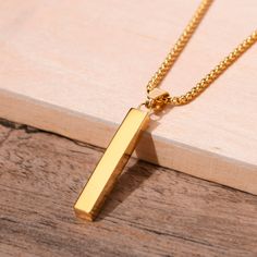 Effentii Vertical Horizon Men's Necklace Vertical Horizon, Men's Necklace Gold, Necklaces For Men, Vertical Bar Necklace, Vertical Bar, Mode Masculine, Latest Mens Fashion, Men Model, Geometric Pendant