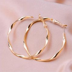 Brand New Women's Twisted Gold Hoop Earrings Genuine 14k Gold Plated Sterling Silver 2" Size Comfortable & Lightweight Retail Price $300 Buy With Confidence From A Trusted Seller With A 99%+ Feedback Rating! A0163 (Id-1815-) Gold Earrings Hoops, Twisted Hoop Earrings, Gold Hoop, Gold Hoop Earrings, Gold Plated Sterling Silver, Gold Style, Shape Patterns, Types Of Metal, Gold Earrings